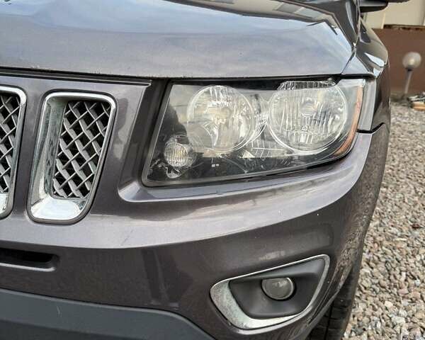 Серый Джип Компас, объемом двигателя 2.36 л и пробегом 105 тыс. км за 11300 $, фото 6 на Automoto.ua
