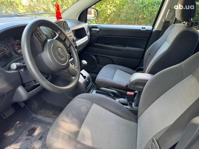 Сірий Джип Compass, об'ємом двигуна 2 л та пробігом 230 тис. км за 7790 $, фото 10 на Automoto.ua