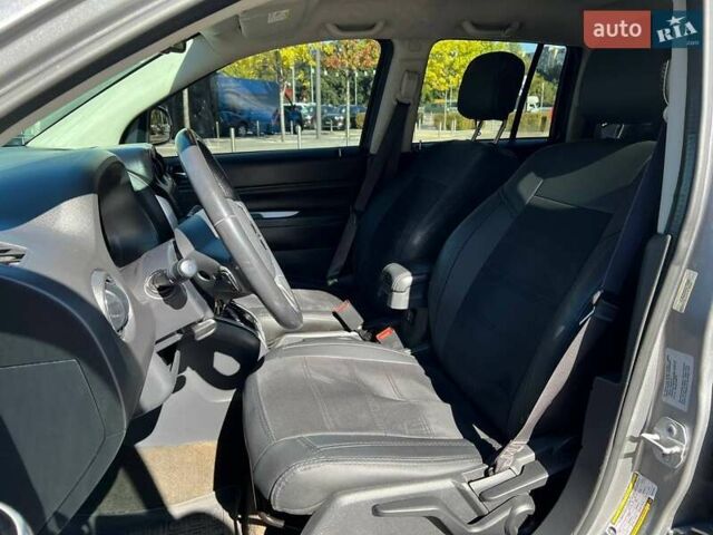 Серый Джип Компас, объемом двигателя 2.36 л и пробегом 163 тыс. км за 11990 $, фото 7 на Automoto.ua