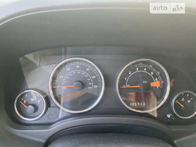 Серый Джип Компас, объемом двигателя 2.36 л и пробегом 225 тыс. км за 12500 $, фото 16 на Automoto.ua