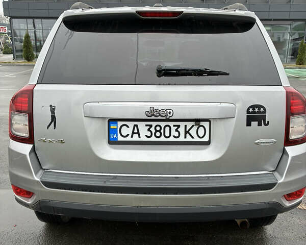 Серый Джип Компас, объемом двигателя 2.36 л и пробегом 189 тыс. км за 10700 $, фото 14 на Automoto.ua