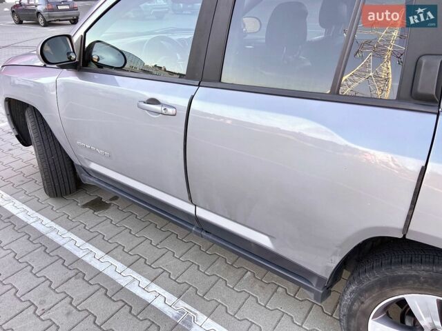 Сірий Джип Compass, об'ємом двигуна 2.36 л та пробігом 194 тис. км за 8500 $, фото 9 на Automoto.ua