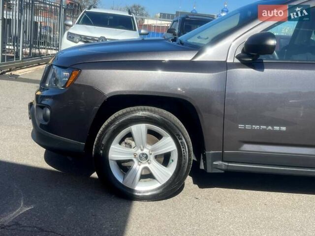 Сірий Джип Compass, об'ємом двигуна 2.36 л та пробігом 113 тис. км за 10900 $, фото 17 на Automoto.ua