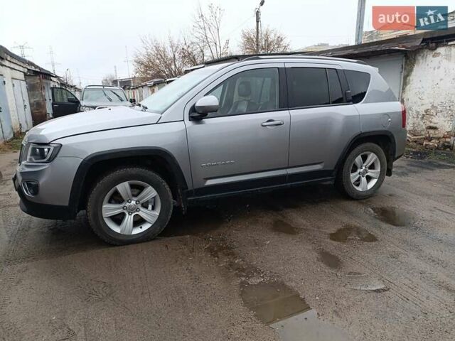 Серый Джип Компас, объемом двигателя 2.36 л и пробегом 146 тыс. км за 11900 $, фото 1 на Automoto.ua