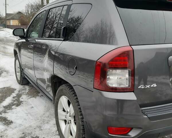 Серый Джип Компас, объемом двигателя 2.36 л и пробегом 190 тыс. км за 10300 $, фото 8 на Automoto.ua