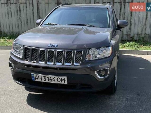 Сірий Джип Compass, об'ємом двигуна 2 л та пробігом 73 тис. км за 9600 $, фото 1 на Automoto.ua