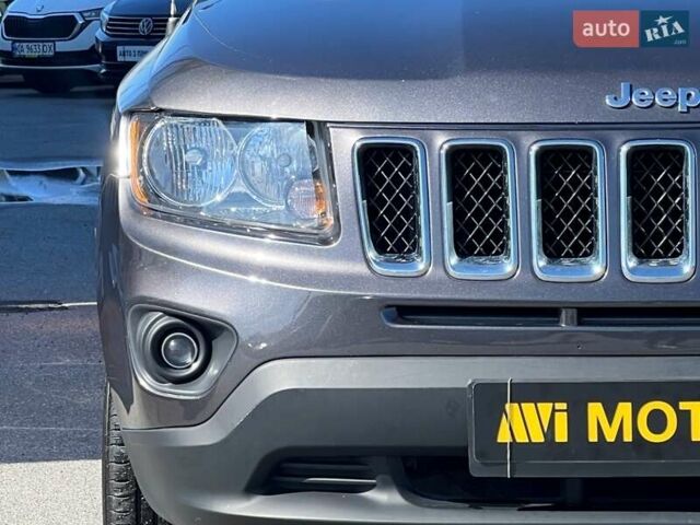 Сірий Джип Compass, об'ємом двигуна 2.36 л та пробігом 113 тис. км за 10900 $, фото 5 на Automoto.ua