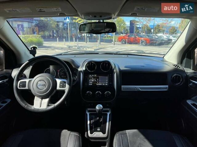Серый Джип Компас, объемом двигателя 2.36 л и пробегом 163 тыс. км за 11990 $, фото 20 на Automoto.ua