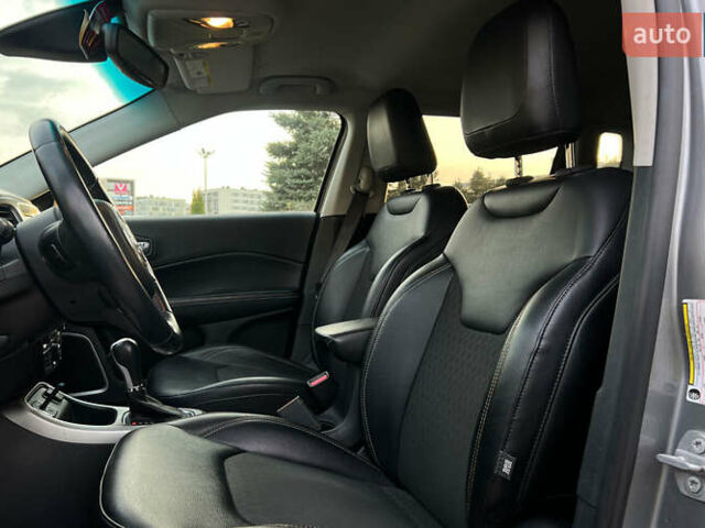 Сірий Джип Compass, об'ємом двигуна 2.4 л та пробігом 75 тис. км за 15800 $, фото 15 на Automoto.ua