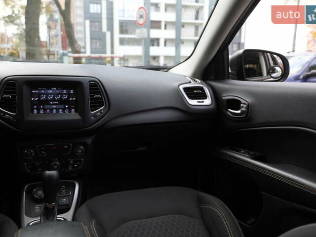 Серый Джип Компас, объемом двигателя 2.36 л и пробегом 34 тыс. км за 16000 $, фото 12 на Automoto.ua