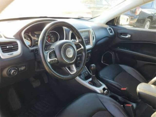 Сірий Джип Compass, об'ємом двигуна 2.4 л та пробігом 98 тис. км за 9000 $, фото 6 на Automoto.ua