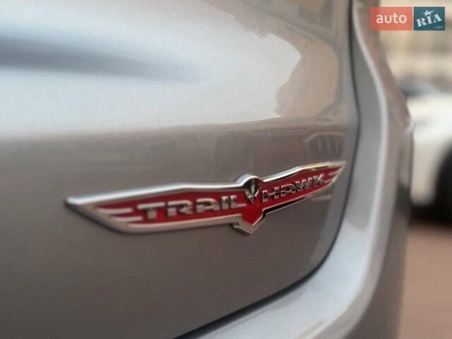 Джип Compass 2017 у Одесі на Automoto.ua Сірий Джип Compass, об'ємом двигуна 2.36 л та пробігом 42 тис. км за 12800 $, фото 1 на Automoto.ua