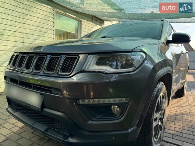Сірий Джип Compass, об'ємом двигуна 2.36 л та пробігом 160 тис. км за 14500 $, фото 3 на Automoto.ua