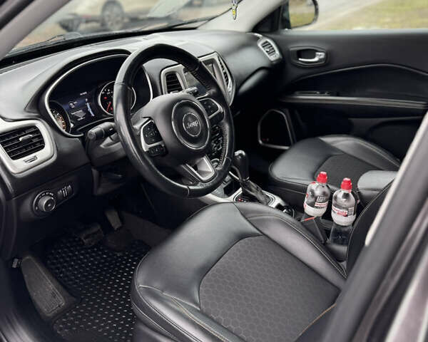 Сірий Джип Compass, об'ємом двигуна 2.36 л та пробігом 123 тис. км за 16000 $, фото 9 на Automoto.ua