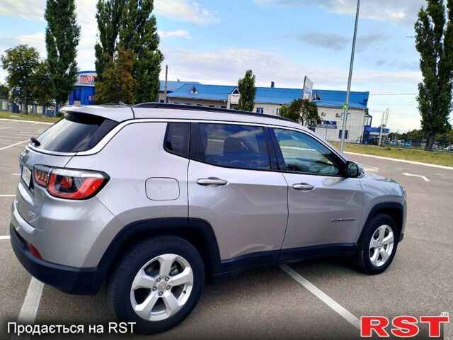 Серый Джип Компас, объемом двигателя 2.4 л и пробегом 103 тыс. км за 14400 $, фото 4 на Automoto.ua