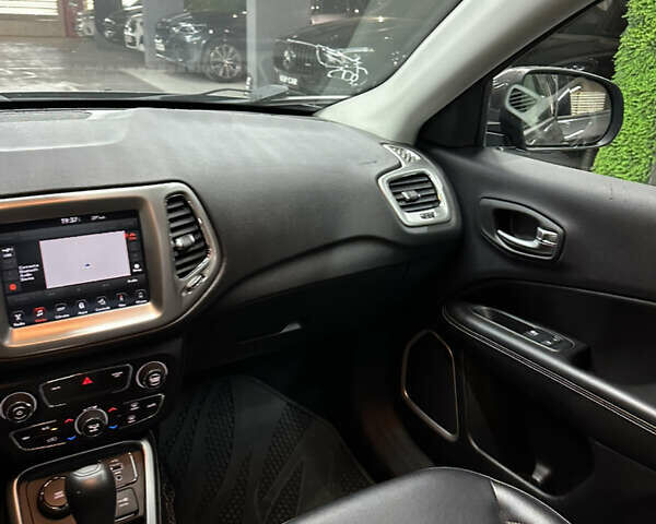 Сірий Джип Compass, об'ємом двигуна 2.36 л та пробігом 155 тис. км за 14200 $, фото 12 на Automoto.ua