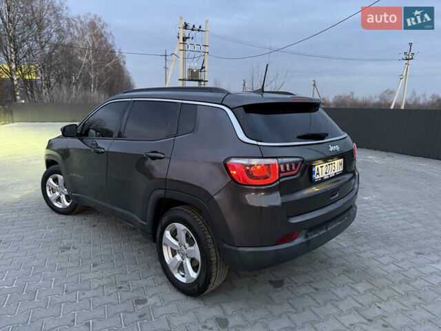 Серый Джип Компас, объемом двигателя 2.4 л и пробегом 175 тыс. км за 12900 $, фото 5 на Automoto.ua