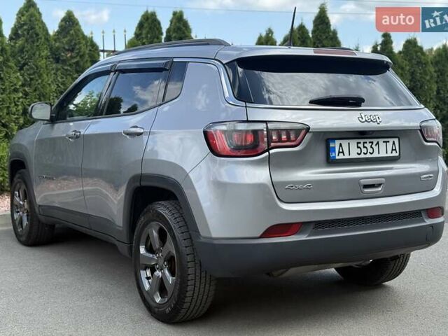 Серый Джип Компас, объемом двигателя 2.36 л и пробегом 100 тыс. км за 13800 $, фото 5 на Automoto.ua