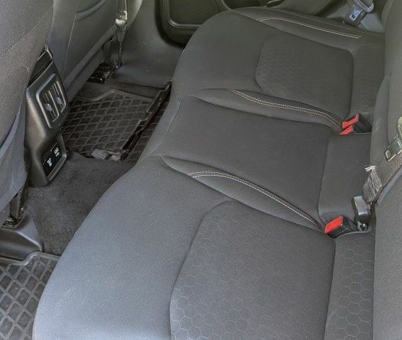 Сірий Джип Compass, об'ємом двигуна 2.4 л та пробігом 120 тис. км за 14290 $, фото 10 на Automoto.ua