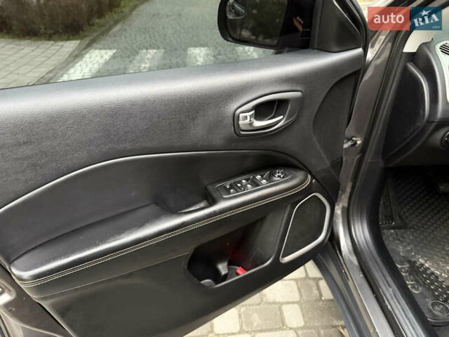 Серый Джип Компас, объемом двигателя 2.36 л и пробегом 172 тыс. км за 13200 $, фото 34 на Automoto.ua