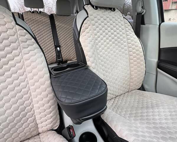 Сірий Джип Compass, об'ємом двигуна 2.4 л та пробігом 129 тис. км за 15800 $, фото 24 на Automoto.ua