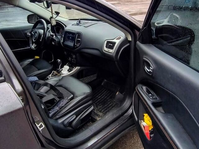 Сірий Джип Compass, об'ємом двигуна 2.4 л та пробігом 154 тис. км за 14800 $, фото 7 на Automoto.ua