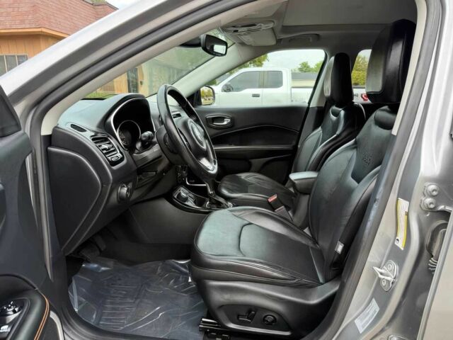 Сірий Джип Compass, об'ємом двигуна 2.4 л та пробігом 51 тис. км за 11100 $, фото 7 на Automoto.ua