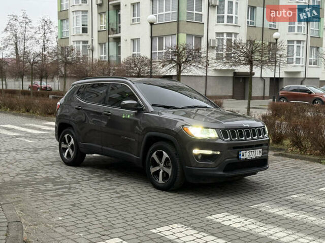 Серый Джип Компас, объемом двигателя 2.36 л и пробегом 172 тыс. км за 13200 $, фото 1 на Automoto.ua
