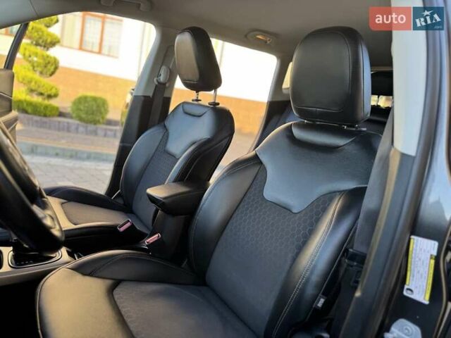 Сірий Джип Compass, об'ємом двигуна 2.4 л та пробігом 222 тис. км за 12850 $, фото 68 на Automoto.ua