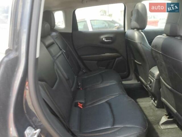 Сірий Джип Compass, об'ємом двигуна 2.4 л та пробігом 141 тис. км за 3920 $, фото 10 на Automoto.ua