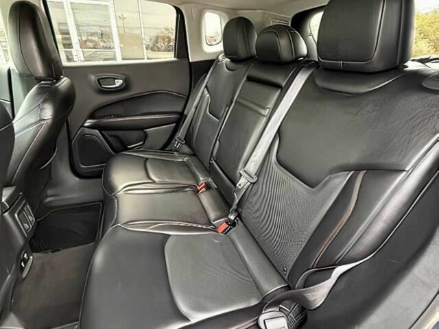 Сірий Джип Compass, об'ємом двигуна 2.4 л та пробігом 66 тис. км за 7000 $, фото 11 на Automoto.ua