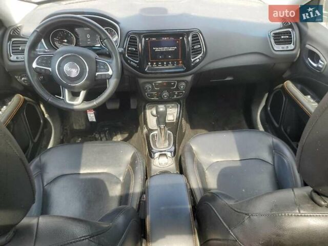 Сірий Джип Compass, об'ємом двигуна 2.4 л та пробігом 141 тис. км за 3920 $, фото 7 на Automoto.ua