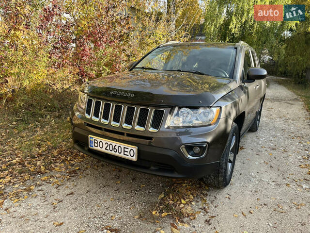 Серый Джип Компас, объемом двигателя 2.36 л и пробегом 54 тыс. км за 13450 $, фото 2 на Automoto.ua