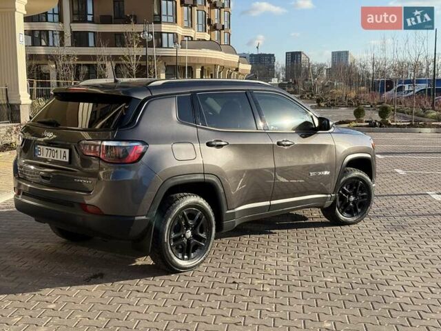 Серый Джип Компас, объемом двигателя 2.36 л и пробегом 100 тыс. км за 14700 $, фото 5 на Automoto.ua