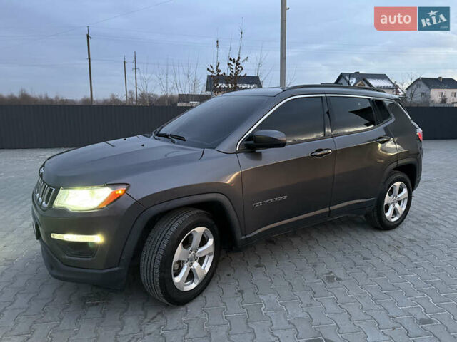 Серый Джип Компас, объемом двигателя 2.4 л и пробегом 175 тыс. км за 12900 $, фото 6 на Automoto.ua