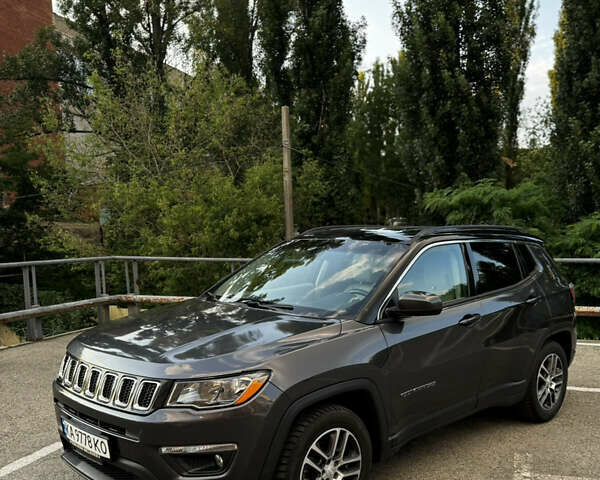 Сірий Джип Compass, об'ємом двигуна 2.36 л та пробігом 105 тис. км за 14900 $, фото 4 на Automoto.ua