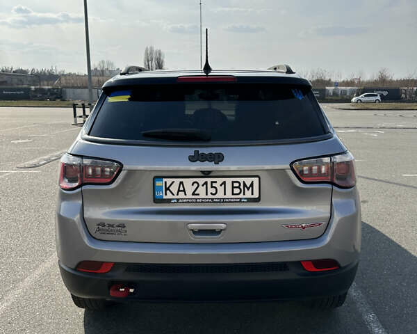 Сірий Джип Compass, об'ємом двигуна 2.36 л та пробігом 95 тис. км за 15999 $, фото 1 на Automoto.ua