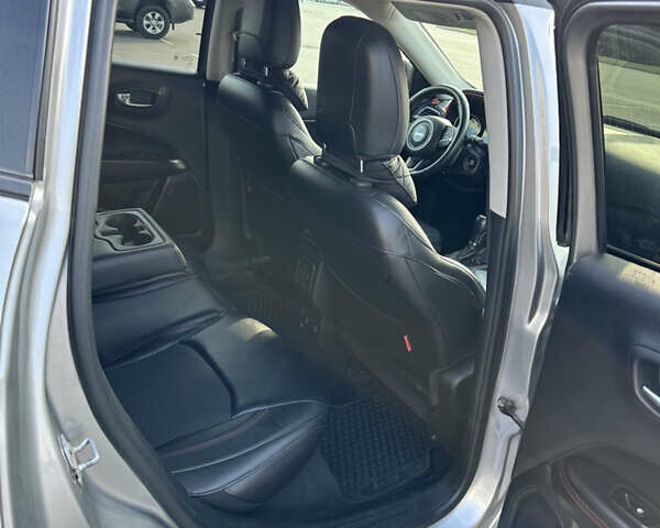 Сірий Джип Compass, об'ємом двигуна 2.36 л та пробігом 95 тис. км за 16500 $, фото 13 на Automoto.ua
