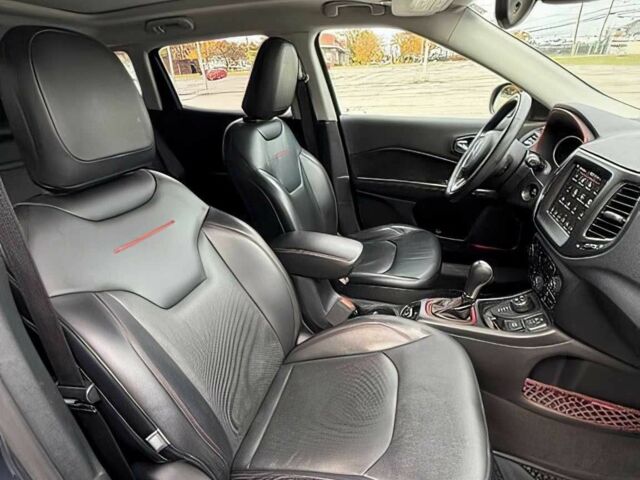 Сірий Джип Compass, об'ємом двигуна 2.4 л та пробігом 66 тис. км за 7000 $, фото 10 на Automoto.ua