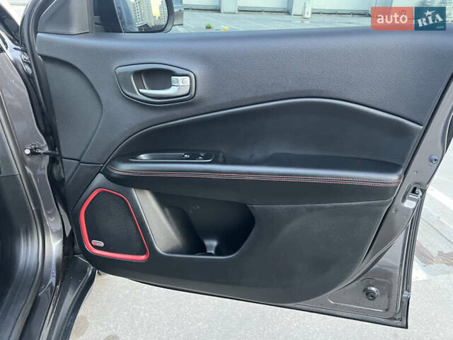 Сірий Джип Compass, об'ємом двигуна 2.36 л та пробігом 52 тис. км за 16900 $, фото 71 на Automoto.ua