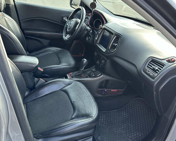 Сірий Джип Compass, об'ємом двигуна 2.36 л та пробігом 95 тис. км за 15999 $, фото 12 на Automoto.ua
