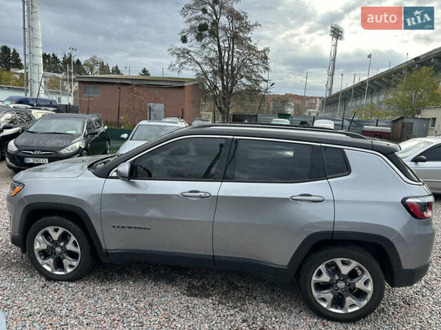 Джип Compass 2017 у Полтаві на Automoto.ua Сірий Джип Compass, об'ємом двигуна 2.36 л та пробігом 125 тис. км за 15500 $, фото 5 на Automoto.ua