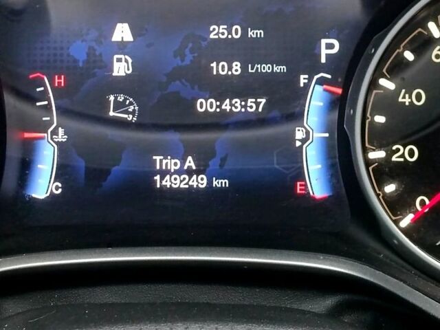 Сірий Джип Compass, об'ємом двигуна 2.4 л та пробігом 154 тис. км за 14800 $, фото 2 на Automoto.ua