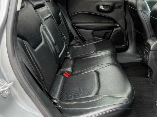 Сірий Джип Compass, об'ємом двигуна 2.4 л та пробігом 51 тис. км за 11100 $, фото 9 на Automoto.ua