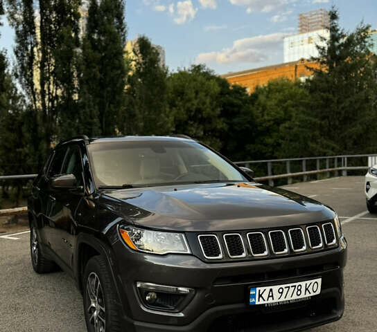 Сірий Джип Compass, об'ємом двигуна 2.36 л та пробігом 105 тис. км за 14900 $, фото 2 на Automoto.ua