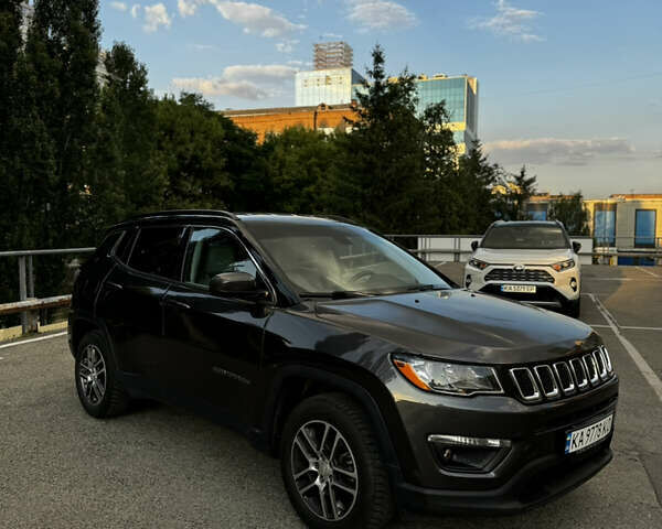 Сірий Джип Compass, об'ємом двигуна 2.36 л та пробігом 105 тис. км за 14900 $, фото 1 на Automoto.ua