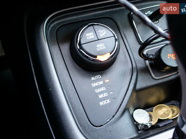 Сірий Джип Compass, об'ємом двигуна 2.36 л та пробігом 268 тис. км за 13000 $, фото 48 на Automoto.ua