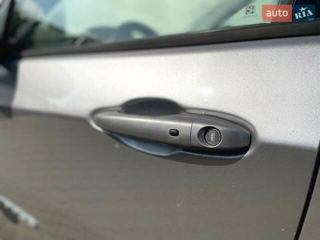 Серый Джип Компас, объемом двигателя 2.4 л и пробегом 119 тыс. км за 12900 $, фото 10 на Automoto.ua