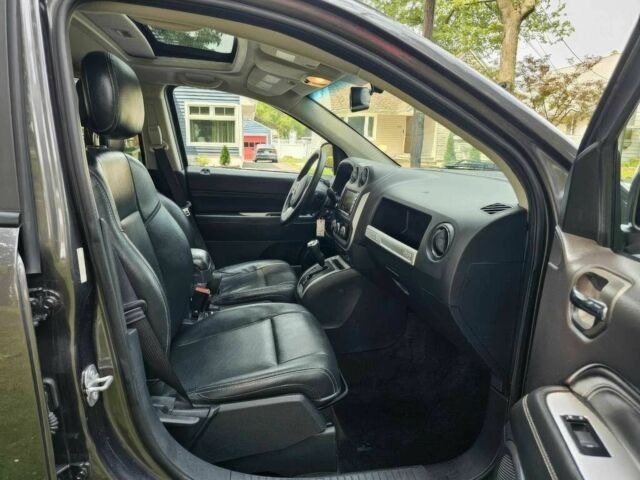 Джип Compass 2017 у Дніпро (Дніпропетровську) на Automoto.ua Сірий Джип Compass, об'ємом двигуна 2.4 л та пробігом 68 тис. км за 5800 $, фото 6 на Automoto.ua