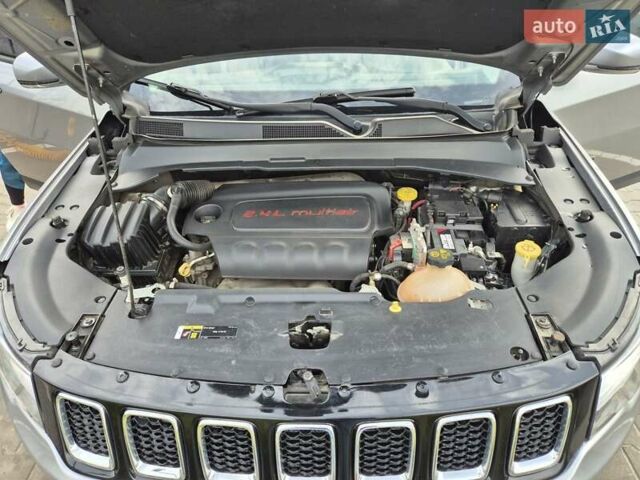 Сірий Джип Compass, об'ємом двигуна 2.36 л та пробігом 129 тис. км за 17100 $, фото 6 на Automoto.ua